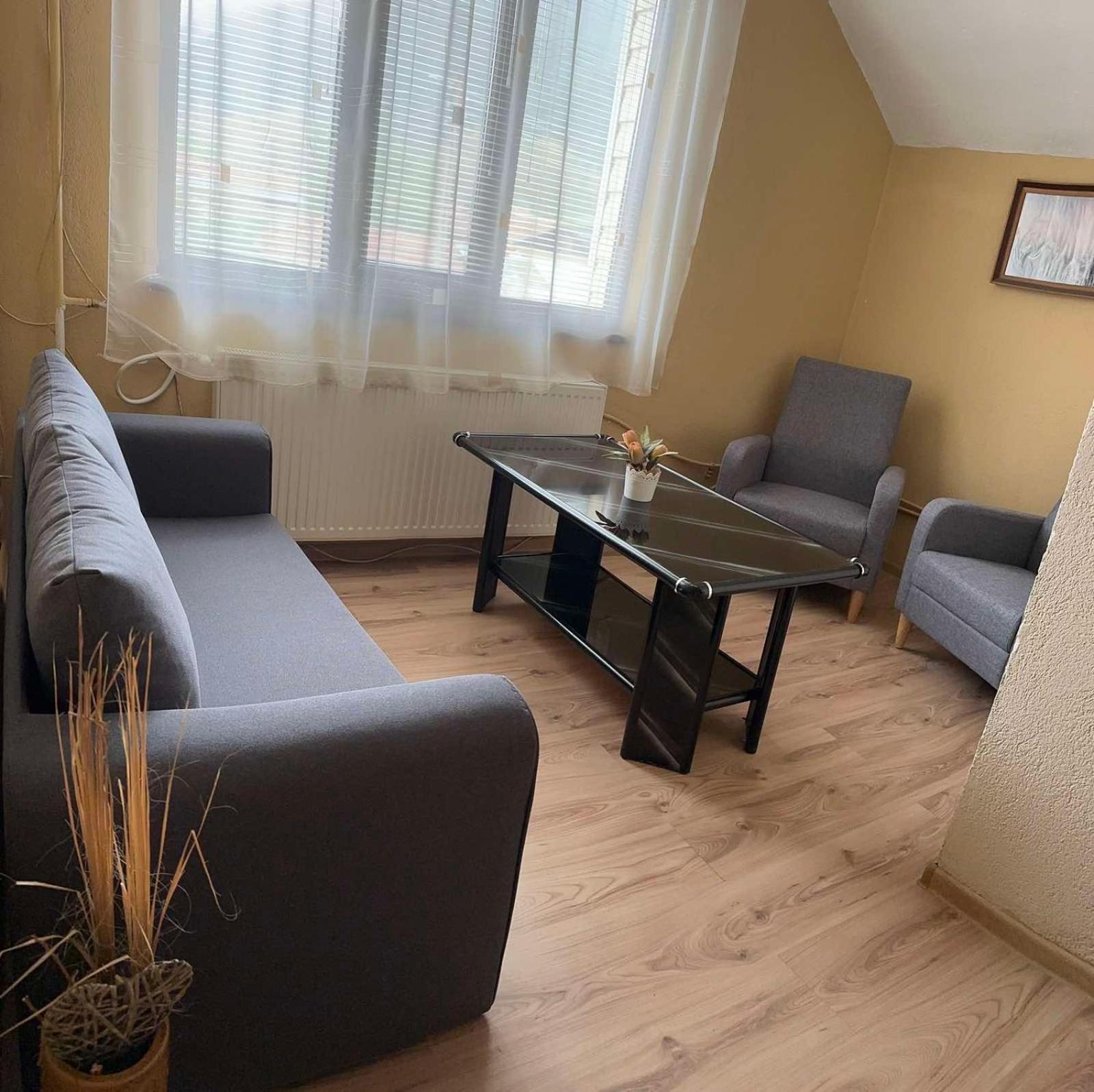 Sunny House Hotel Madzhare ภายนอก รูปภาพ